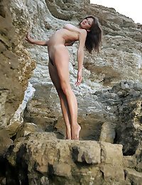 Unexceptionally Bonny Amateurish Nudes